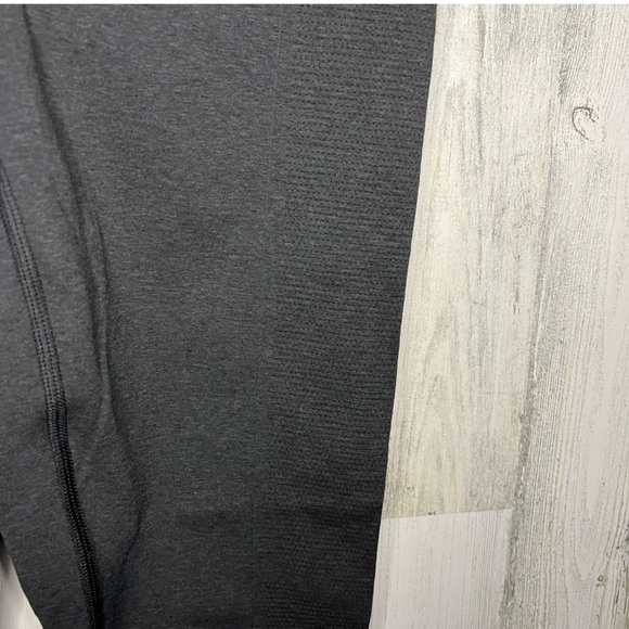 BRAND NEW NWOT GymShark Dark Gray Vital Seamless Compression Men's Size X Large - Picture 3 of 5